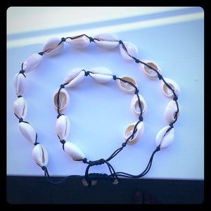 Shell necklace and bracelet pack💗